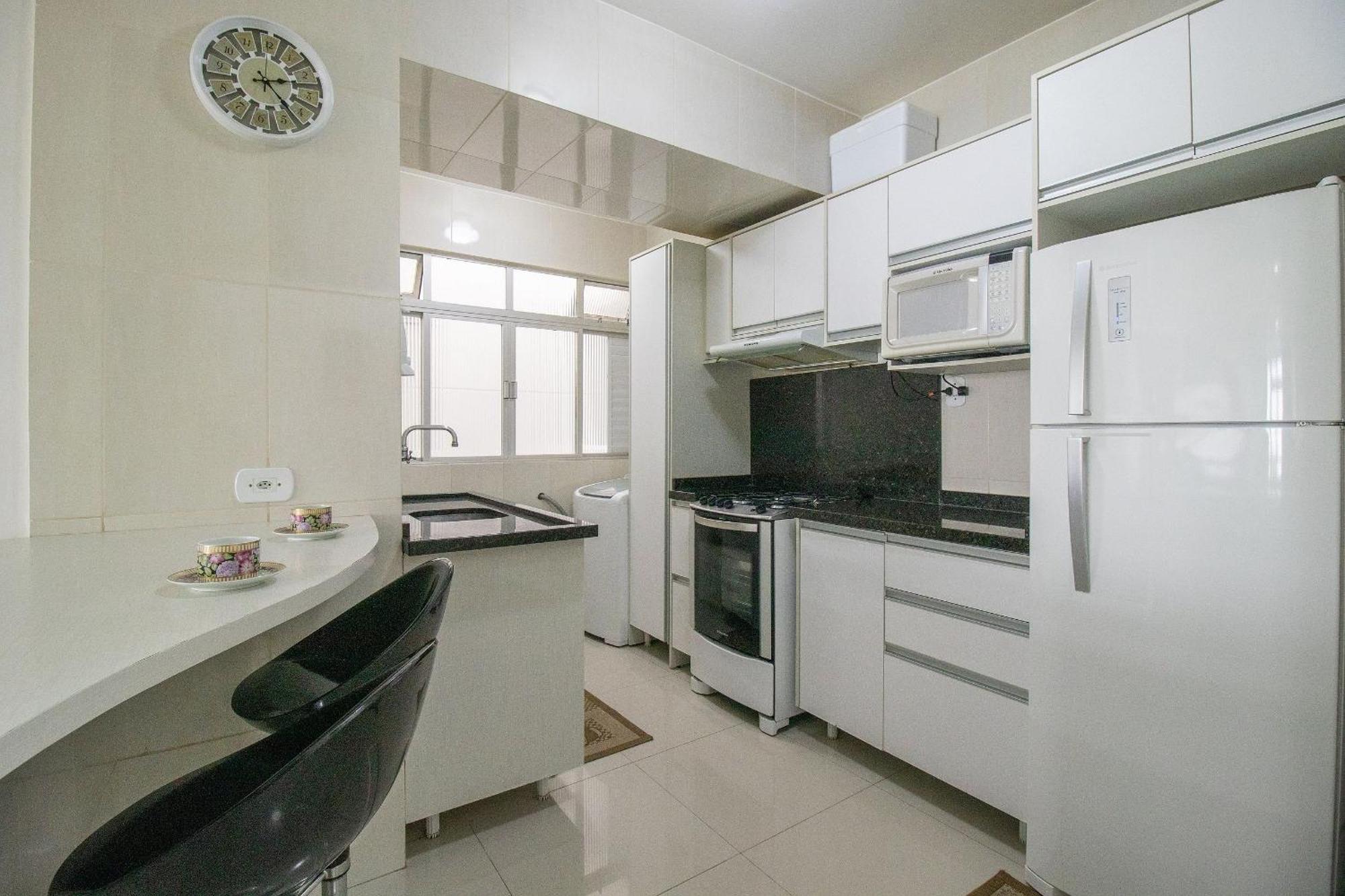 Prn12 - Climatizado, Prox Calcadao, Sacada, 2 Dorm Apartment Balneario Camboriu